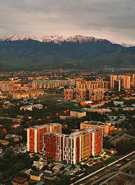 Qazaq Quest 1. Host and traveler Daniel James explores the city of Almaty